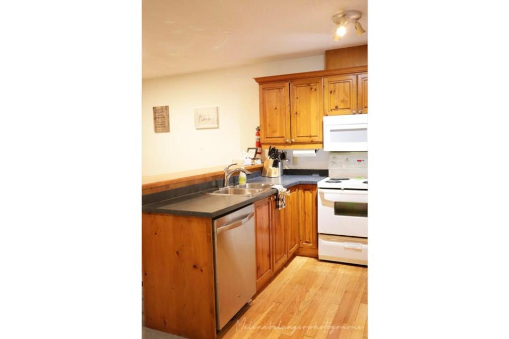 Escapade Pinoteau Tremblant Getaway Apartment Mont-Tremblant Exterior photo